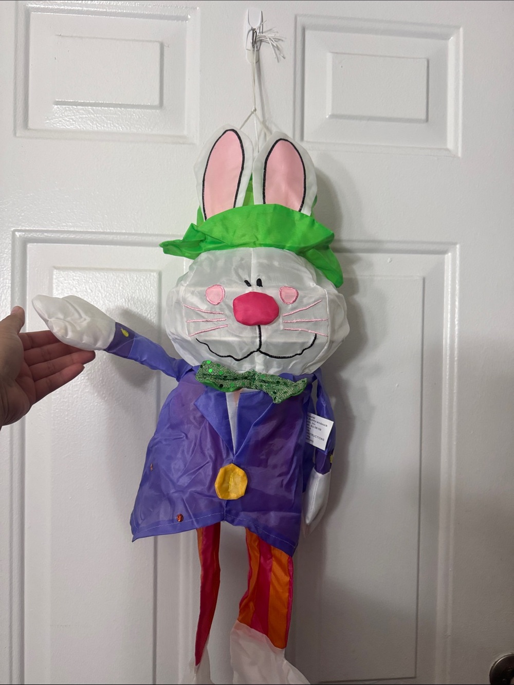 vintage-style Mr. Bunny 3D windsock decorative item for Easter and spring - Picture 2 of 5